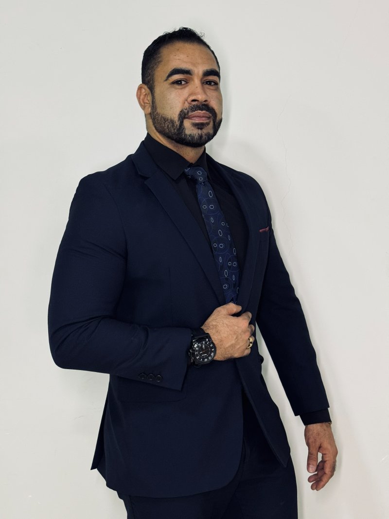 Dr. Layon Rafael da Silva, advogado criminalista