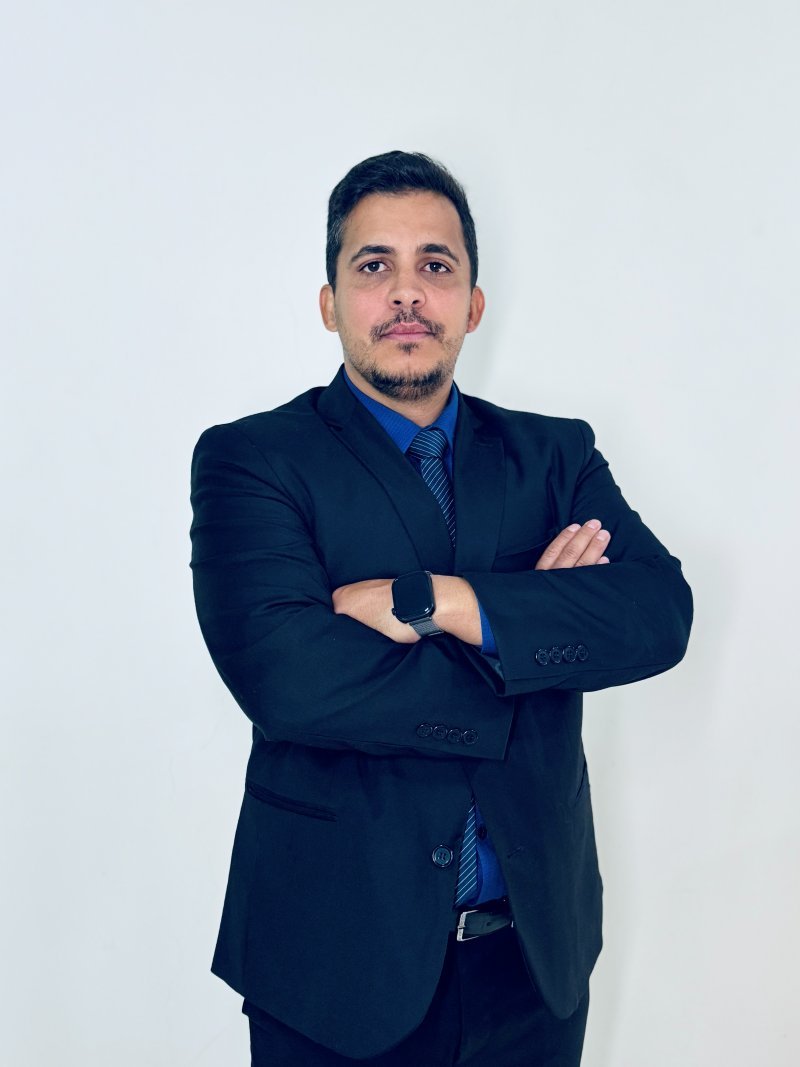 Dr. Leonardo Ribeiro Dias, advogado empresarial